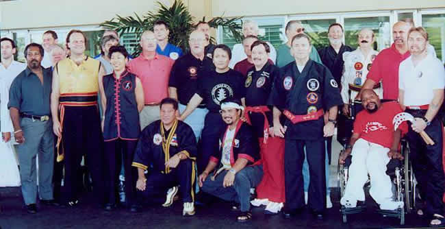 02HOF07.jpg (46227 bytes)