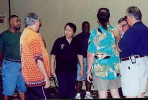 02HOF22.jpg (17922 bytes)